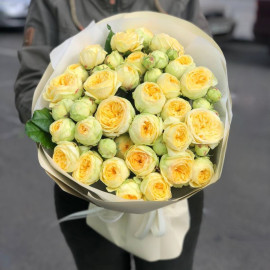 Bouquet of 13 roses Peony Bubbles Flower delivery