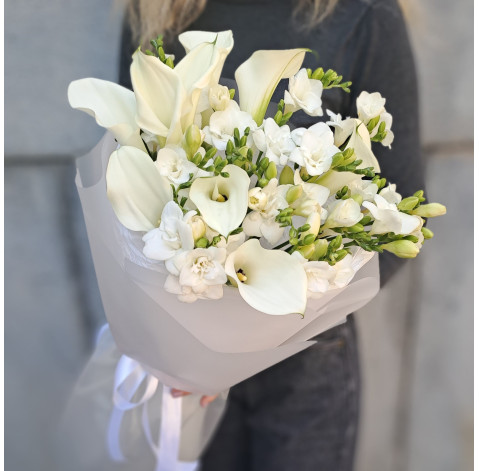 Букет Білі аромати 3 доставка квітів