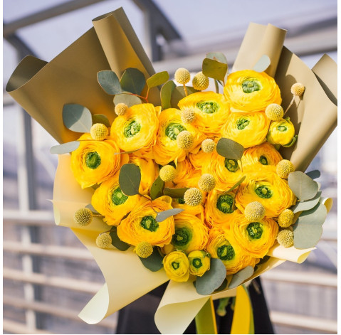 Ranunculus mix 5 Flower delivery