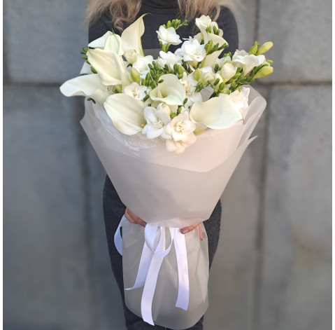 Букет Білі аромати 2 доставка квітів