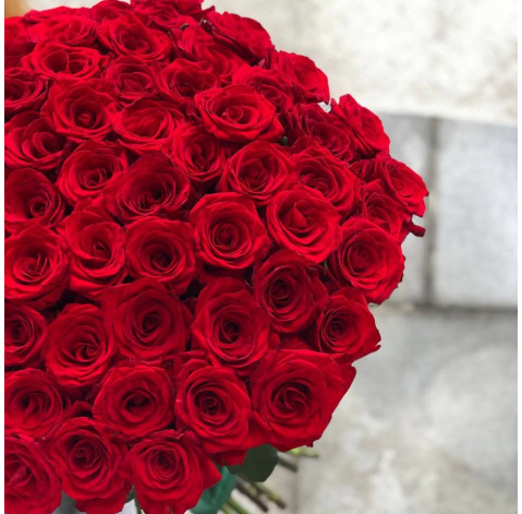 Bouquet of 71 red roses Red Eagle 4 Flower delivery