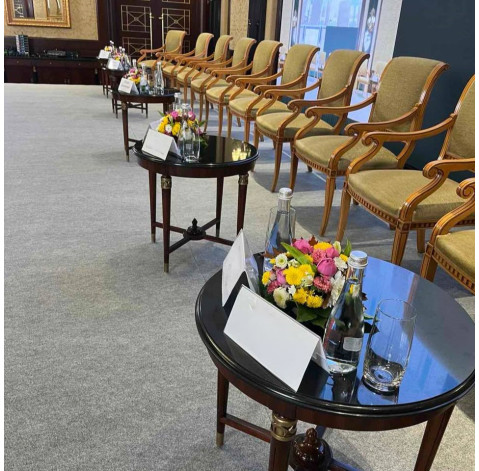 Flower arrangement Dynamics 4 Flower delivery