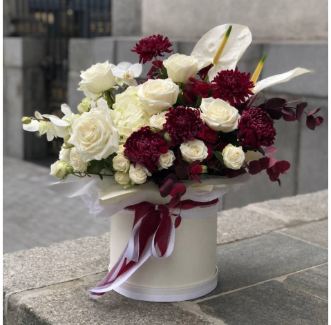 Цветочная композиция Императорская 1 доставка цветов