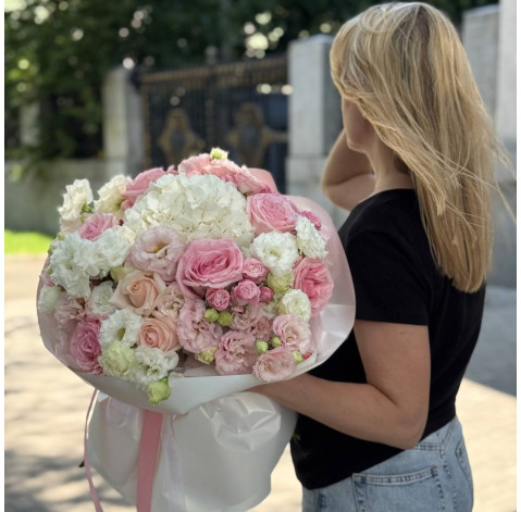 Bouquet Velvet Dreams 2 Flower delivery