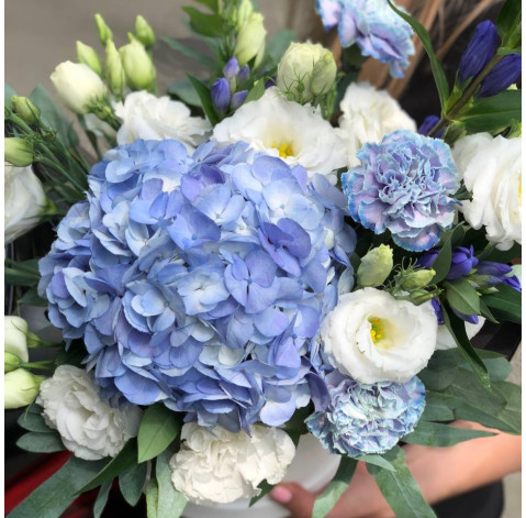 Квіткова композиція Казковий сон 3 доставка квітів