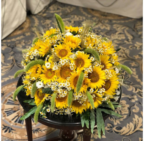 Flower arrangement Sunlight 3 Flower delivery