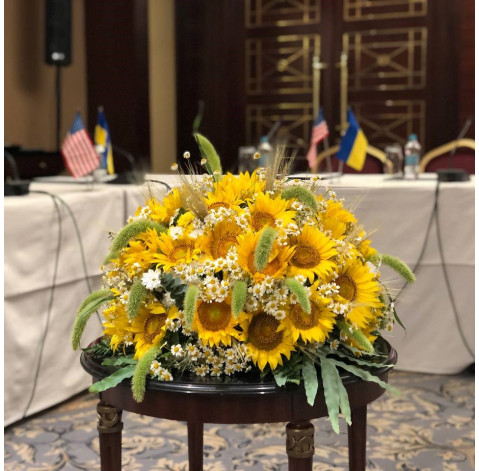 Flower arrangement Sunlight 2 Flower delivery