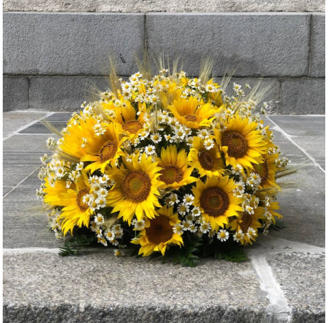 Flower arrangement Golden sun 3 Flower delivery