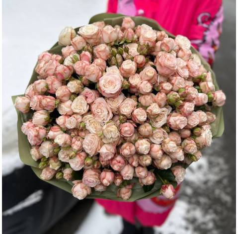 Bouquet 41 roses Bombastic 3 Flower delivery