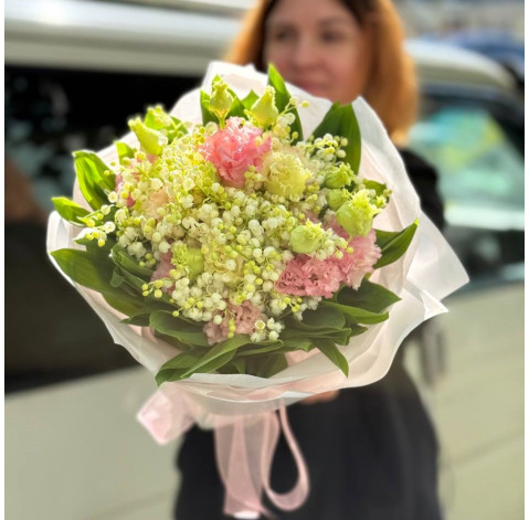 Букет Еустоми та конвалії 3 доставка квітів