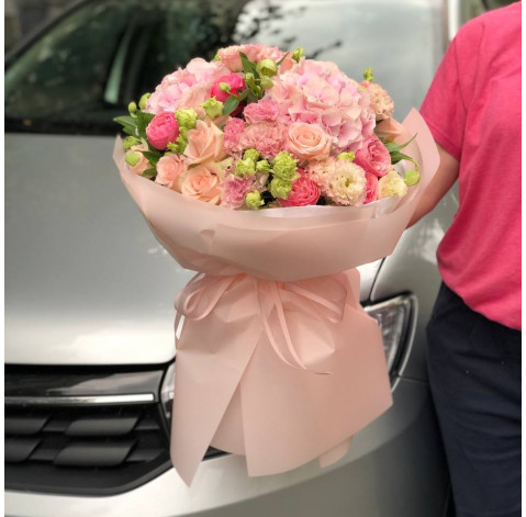 Букет Квіткова чарівність 2 доставка квітів