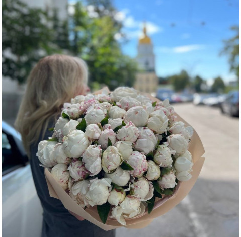 Букет 59 пионов 1 доставка цветов