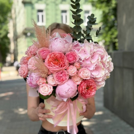 Floral arrangement Sunset in Provence Flower delivery