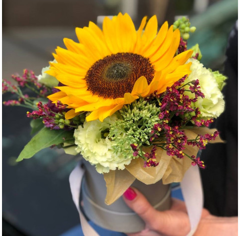 Flower arrangement Mystery 1 Flower delivery