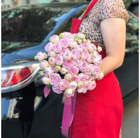 Букет 19 троянд Блоссом Баблз 2 доставка квітів