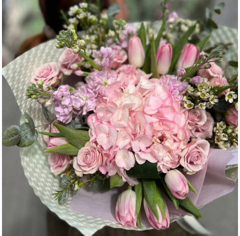 Bouquet Wave of Aroma 5 Flower delivery