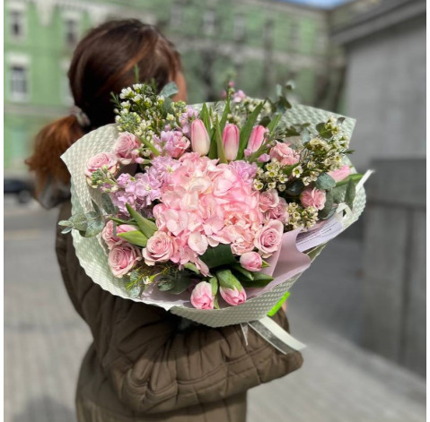 Bouquet Wave of Aroma 4 Flower delivery