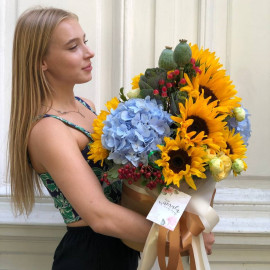 Квіткова композиція Золотце доставка квітів