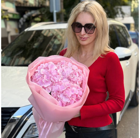 Букет 3 розовые гортензии 1 доставка цветов