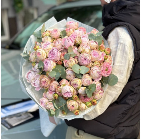 Bouquet of 17 Blossom Bubbles roses 3 Flower delivery