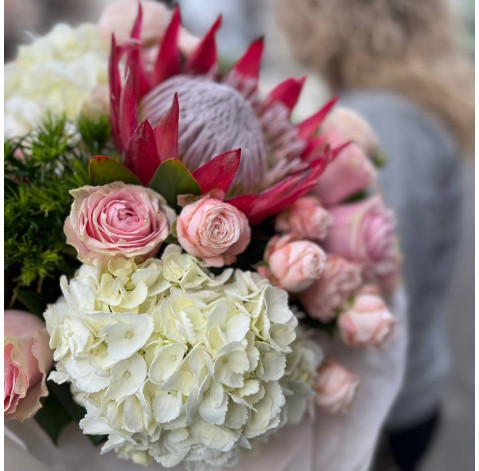 Bouquet Crown 4 Flower delivery