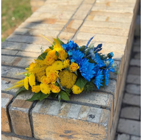 Official table floral arrangement 2 Flower delivery