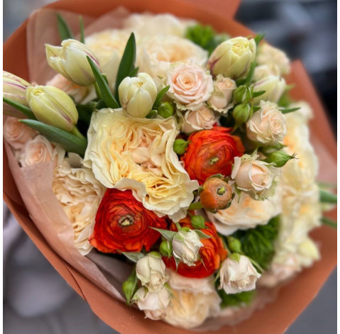 Букет Дотик сонця 3 доставка квітів