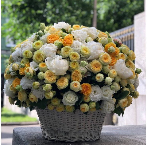 Basket Kaleidoscope 2 Flower delivery