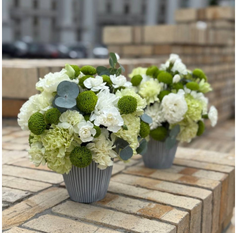 Цветочная композиция Изумруд 1 доставка цветов