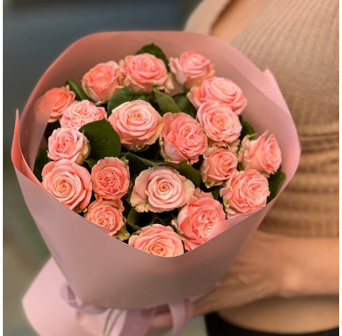 Bouquet of 19 roses Madame Bombastic (one bud) 3 Flower delivery