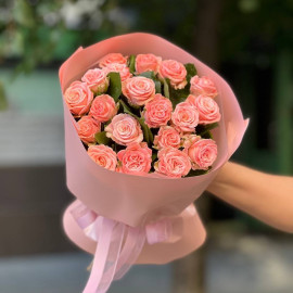Bouquet of 19 roses Madame Bombastic (one bud) Flower delivery