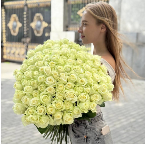 Bouquet 101 roses Avalanche 3 Flower delivery