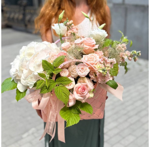 Flower arrangement Apricot 2 Flower delivery