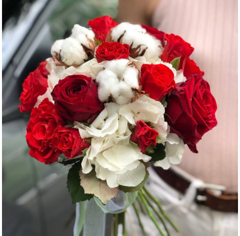 Baroque Bouquet 2 Flower delivery