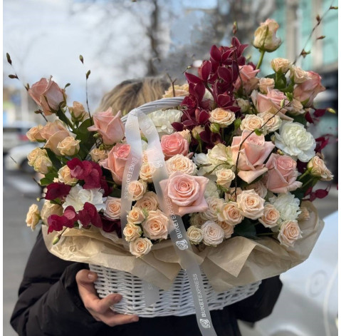 Квіткова композиція Медова насолода 3 доставка квітів