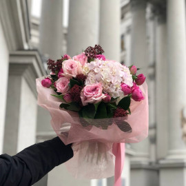 Bouquet Blush Flower delivery