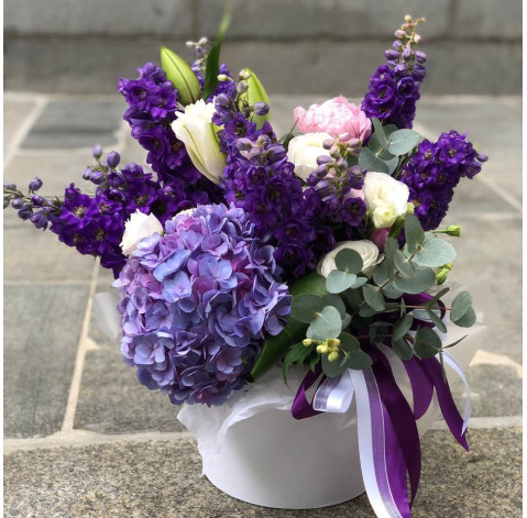 Flower arrangement Lilac kiss 3 Flower delivery