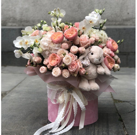 Квіткова композиція Ніжне послання 2 доставка квітів