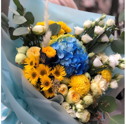 Bouquet Ukraine 3 Flower delivery