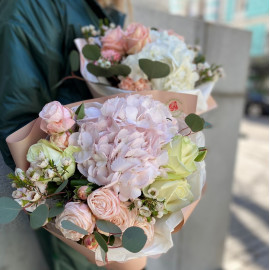 Bouquet Compliment Flower delivery