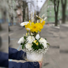 Квіткова композиція Великодній настрій доставка квітів