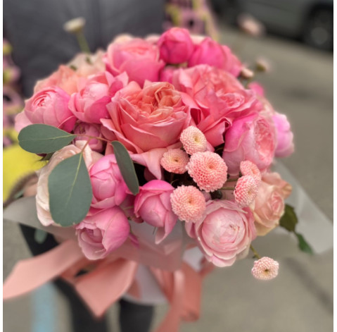 Квіткова композиція Сюрприз 3 доставка квітів