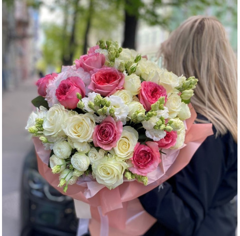 Bouquet For a princess 1 Flower delivery