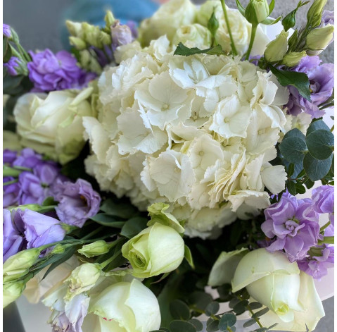 Букет Сузір'я 4 доставка квітів