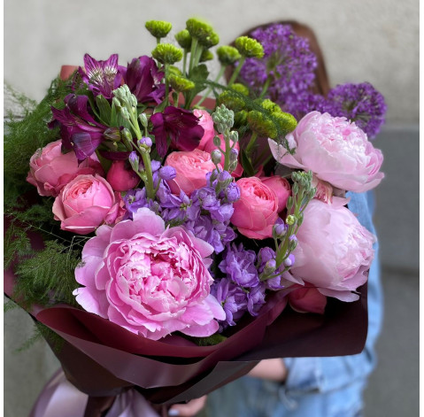 Букет Нескінченність 3 доставка квітів