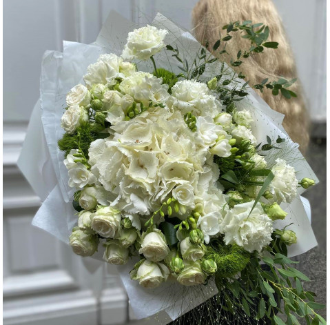 Букет Хмарна симфонія 3 доставка квітів