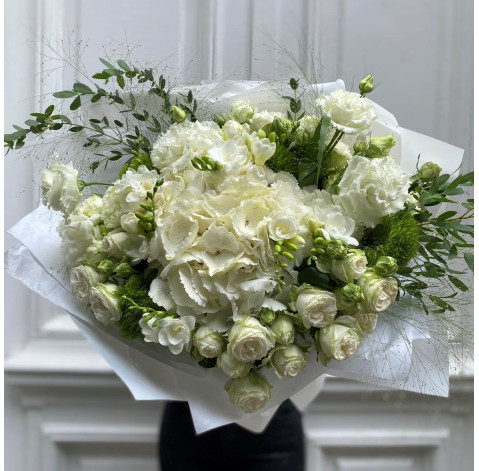 Букет Хмарна симфонія 2 доставка квітів