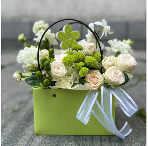 Flower Arrangement Instead of a Thousand Words 1 Flower delivery