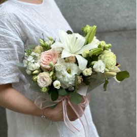Flower Arrangement Delicate fragrance Flower delivery