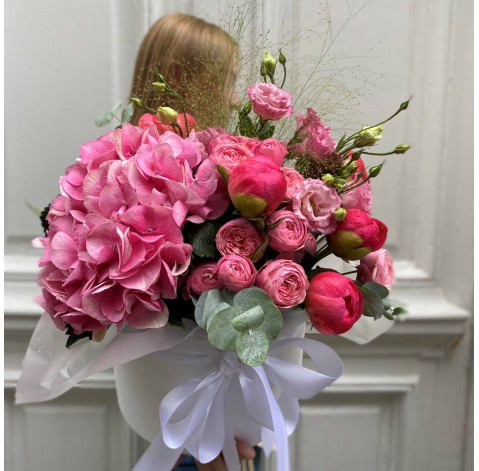 Flower arrangement Spectacular congratulations 1 Flower delivery